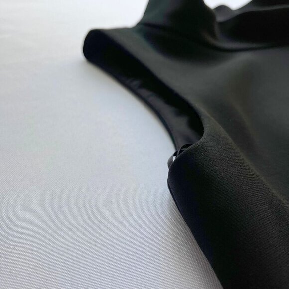 BOUTIQUE MOSCHINO BLACK MOCK NECK SLEEVELESS SHIFT DRESS - 6 - Picture 8 of 10